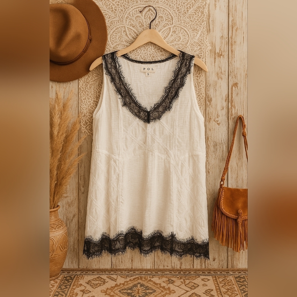 POL White Gauze Cotton Tank Top with Black Lace Trim – Size Small